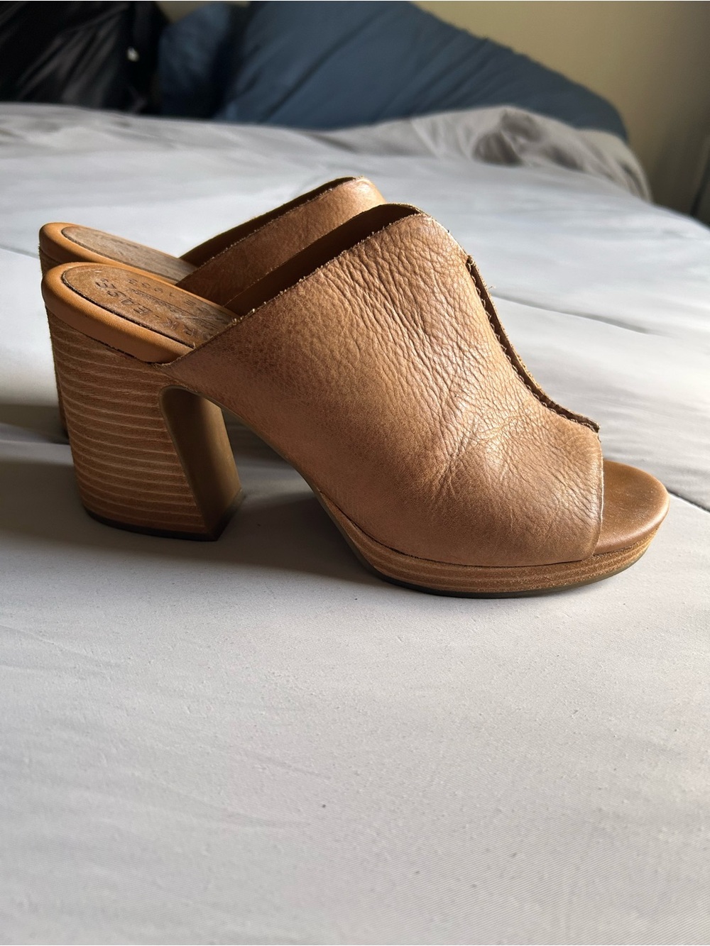 Kork-Ease Leather Heels - Picture 2 of 5